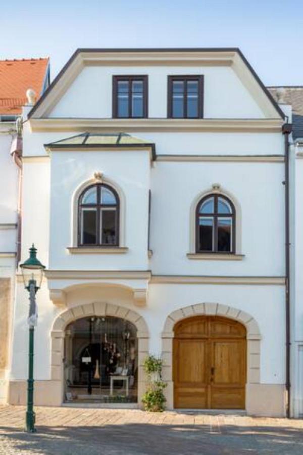 אייזנשטאדט Gaestesuiten Beim Schloss מראה חיצוני תמונה